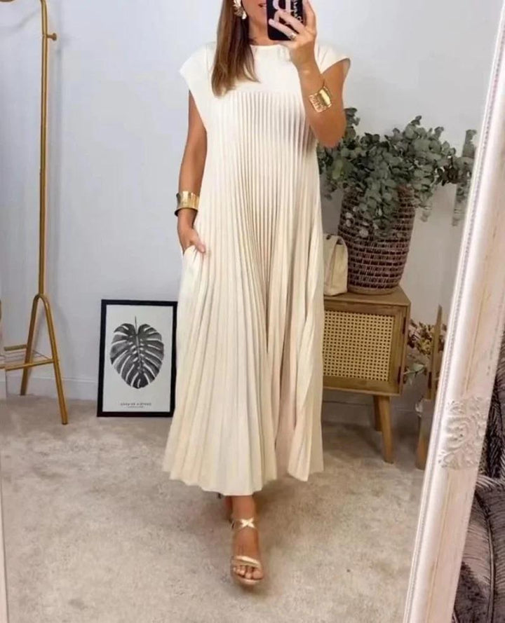 Yvaine | Charming Pleated Maxi Dress